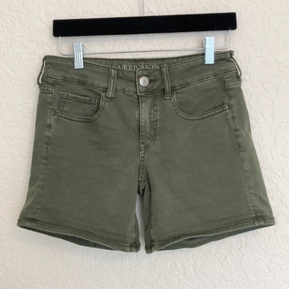 American eagle midi army green shorts - Picture 1 of 10